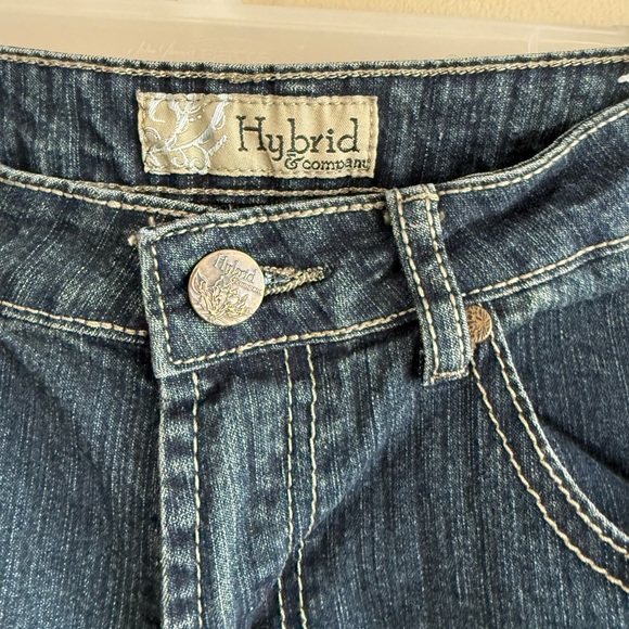 Hybrid & Company Women's Jean Shorts - Dark Blue - Picture 3 of 7